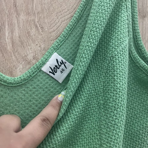Verdy green dress size 48 like new with embossed texture