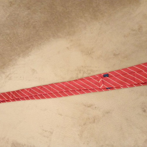 Tie like new, excellent condition