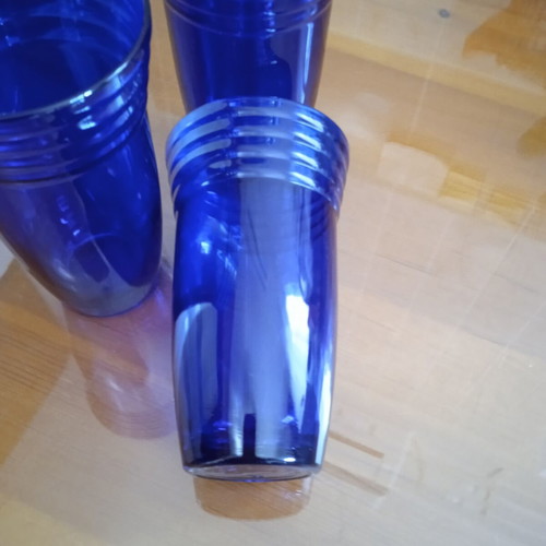 Large water glasses set of 3 like new