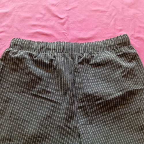 Shein striped casual shorts large, like new, dark gray with white stripes