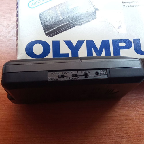 Olympus S 725 Microcassette Recorder like new, 1990s journalism