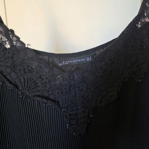 Zara women's black top size S used