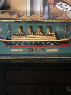 Titanic framed decoration used