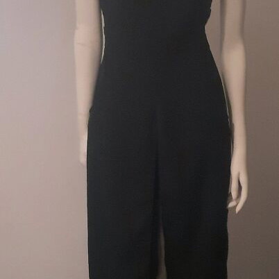 Women's romper with shorts like new, black, size S