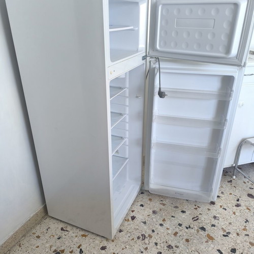Candy CCDS 5142W two-door fridge like new, 204L white