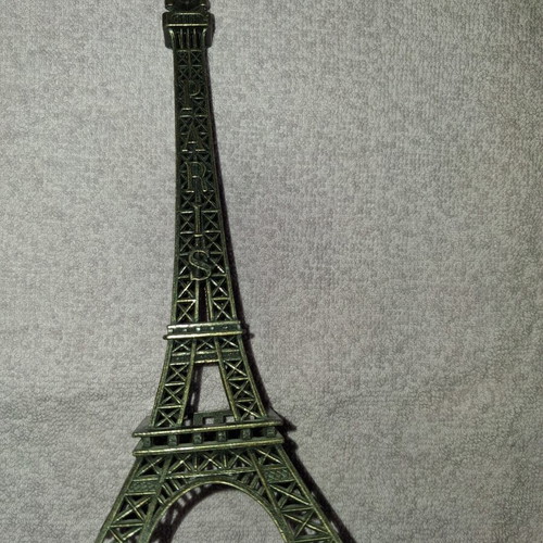 Metal Eiffel Tower miniature souvenir in antique bronze color, like new