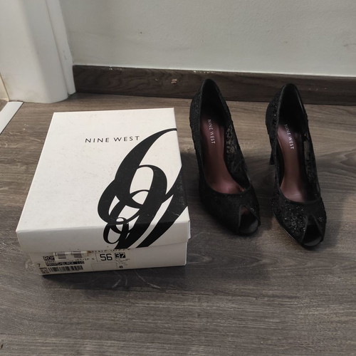Nine West peep toe pumps used, size 37, black