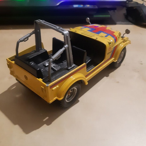 Jeep CJ-7 / Wrangler American Off Road 1:24 scale model by Bburago