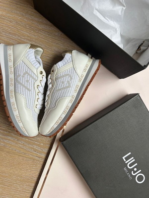 Liu Jo sneakers size 31, white