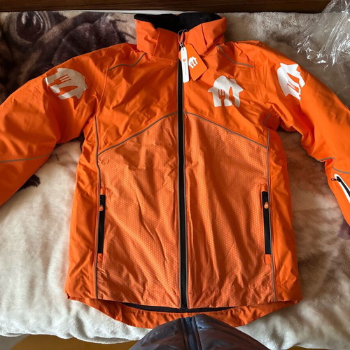 Jacket new, waterproof and windproof, size S and M