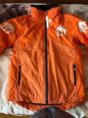 Jacket new, waterproof and windproof, size S and M