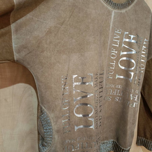 Romano blouse like new, one size, beige and brown
