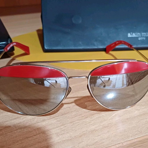 Alain Mikli A04004 mirror sunglasses like new, red and silver