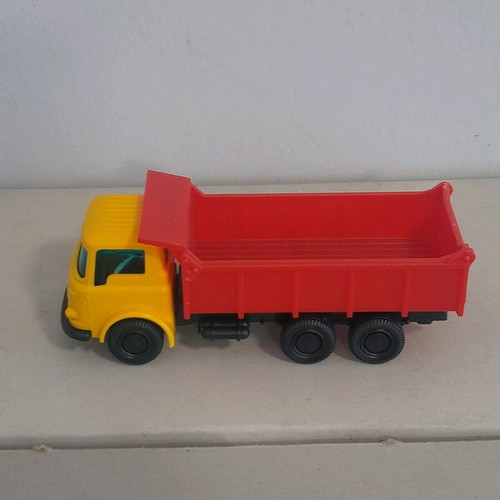 Joy toy N31 dump trucks 12 pcs