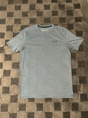 Under Armour Threadborn HeatGear short sleeve T-shirt like new, blue turquoise, size S/M