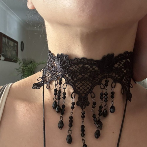 Black Pearl Chocker like new with intricate embroidery