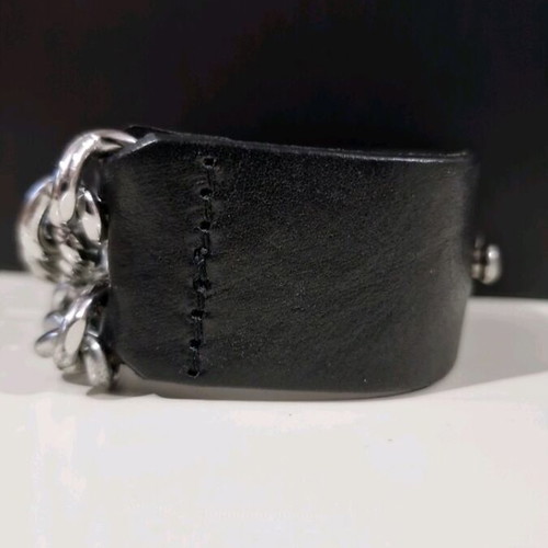 Gothic leather bracelet with chain like new, black