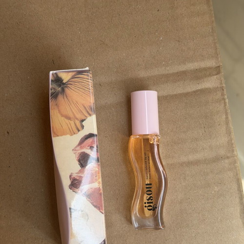 Gisou Infused Honey Gold Lip Oil new unused