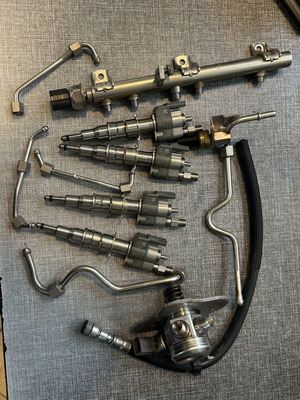 BMW 320i fuel injectors with high-pressure pump and pipes used