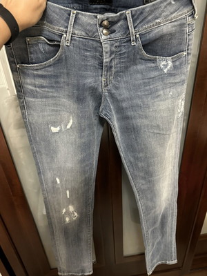 Guess jeans skinny pants size 30 like new, blue