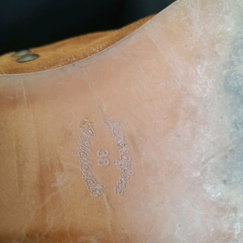 Alpe Suede Brown Ankle Boots like new with studs No.38