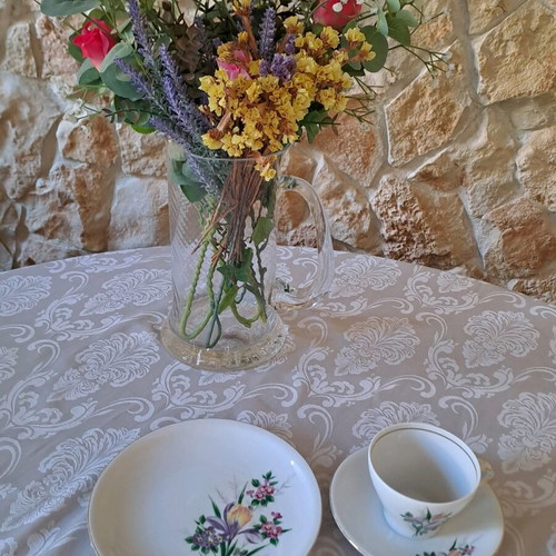 Porcelain breakfast set white with flowers and gold lines like new