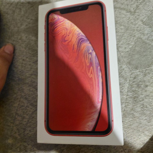 Apple iPhone XR 64GB red with broken back