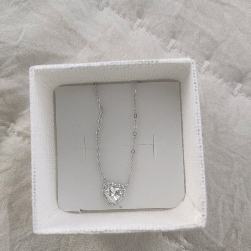 Heart-shaped necklace new