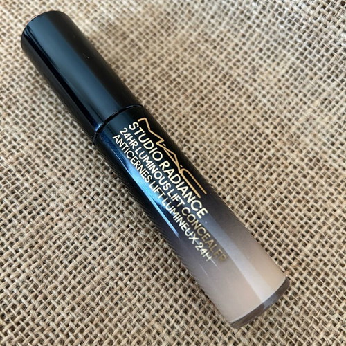 MAC Studio Radiance concealer new shade nc17.5