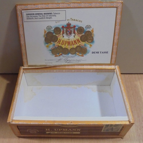 H. UPMANN old wooden cigar box used, empty