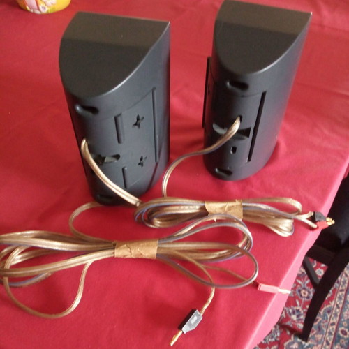 Infinity US-1 speakers used, pair with cables
