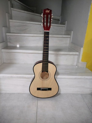 Ready Ace AG-30N acoustic guitar like new (student/child)