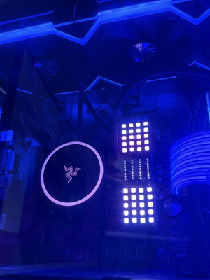 Razer AIO Cooler new with cables and screws