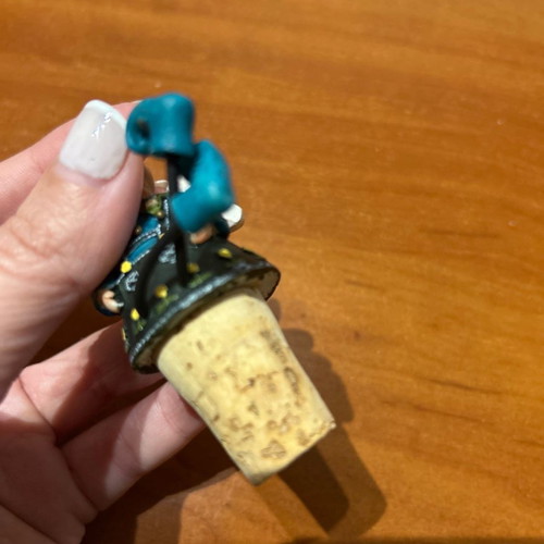 Unique bottle cork elf new