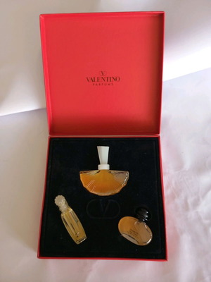 Συλλεκτικά αρώματα μινιατούρες Valentino Parfums καινούργια, σετ 3 τεμαχίων