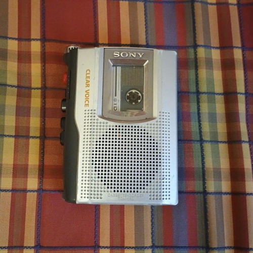 Sony TMC-150 Cassette-Corder used journalistic voice recorder