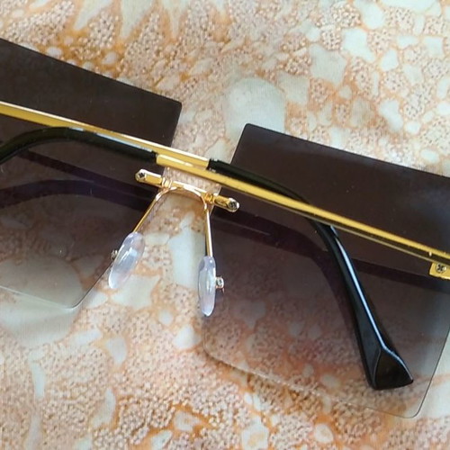 DITUIEO square sunglasses new, purple + free Michalis Hatzigiannis CD