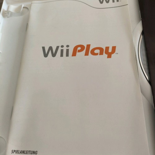 Wii Play game for Nintendo in German with torn plastic wrap