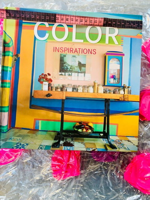 Color Inspirations hardcover book like new, 595 pages