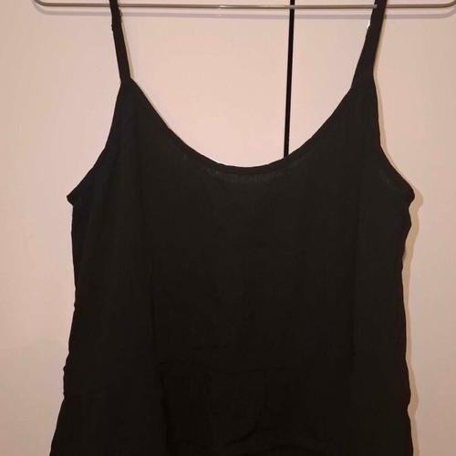 Benetton black t-shirt new, size XS