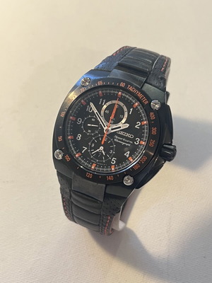 Seiko Sportura Chronograph 49mm used, sapphire crystal, black