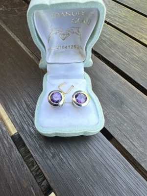 Silver earrings with purple amethyst stone like new 925