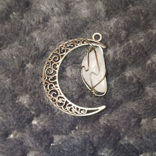 Crescent moon necklace with stone
