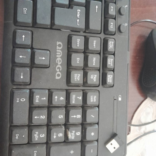 Keyboard and mouse set used, functional