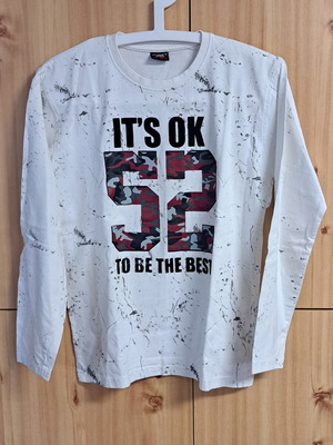 Boys' long-sleeve T-shirt 14-15 years, like new, white with print