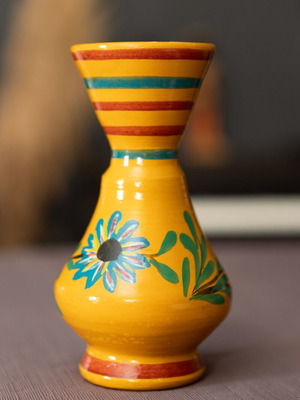 Ceramic vase like new