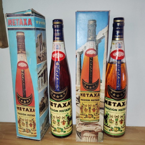 Metaxa vintage drinks new, 5 sealed bottles from 70s-80s