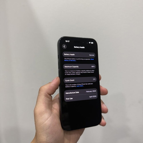 iPhone 15 128GB like new, replaced screen