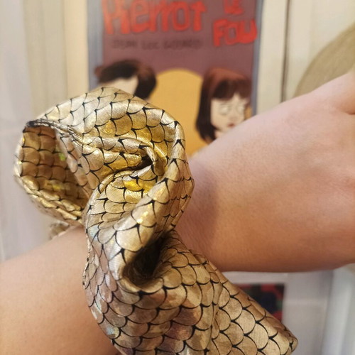 Mermaid hairstyle scrunchy new, iridescent gold fabric