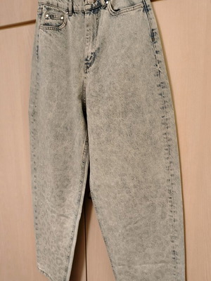 BSB Tania balloon jeans with rhinestones, light blue